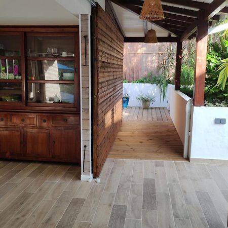 Les Coulirooms - Gite Sainte-Anne  Esterno foto