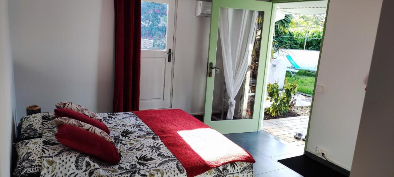 Les Coulirooms - Gite Sainte-Anne  Esterno foto